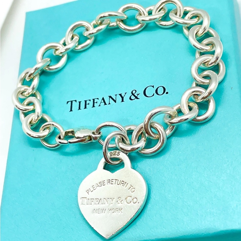 Tiffany & Co 💯% Auth Return Heart  Chain Vintage Bracelet w/Box ✨EUC✨ 7.5”